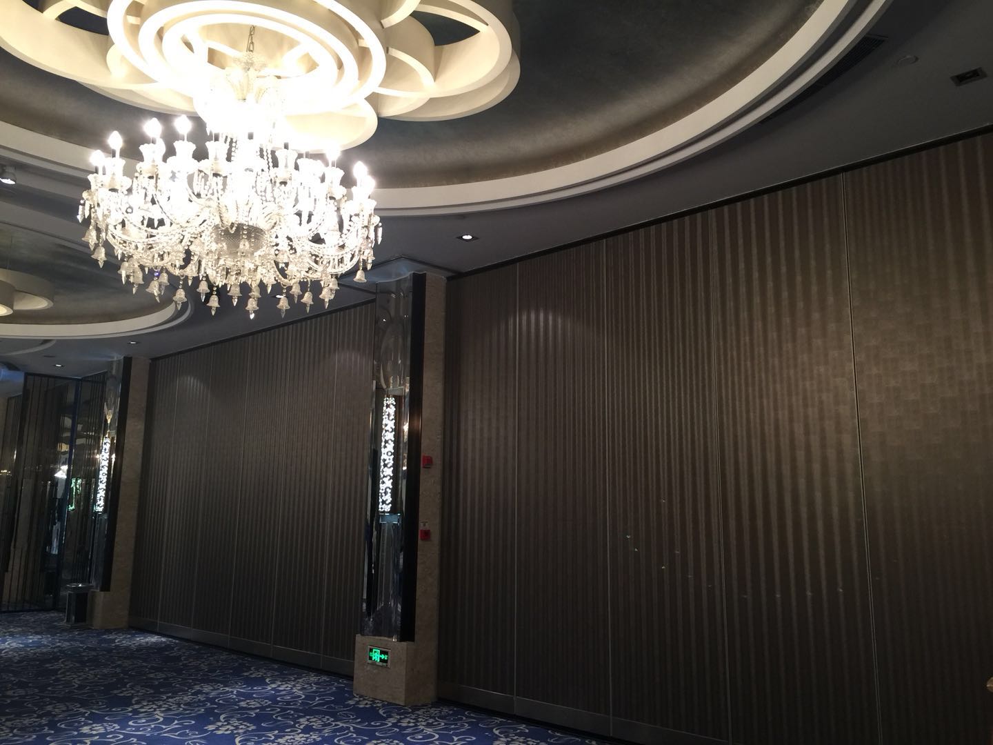 苏州隔断移门安装电话